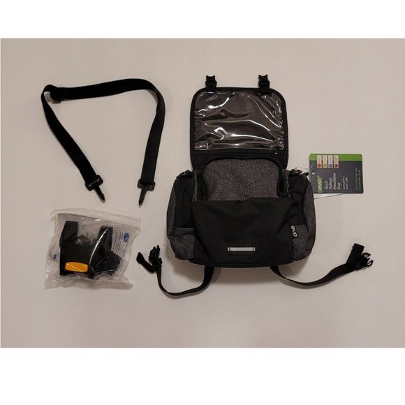 EVO Quick Release Handlebar Bag for Bicycles - Picture 1 of 11